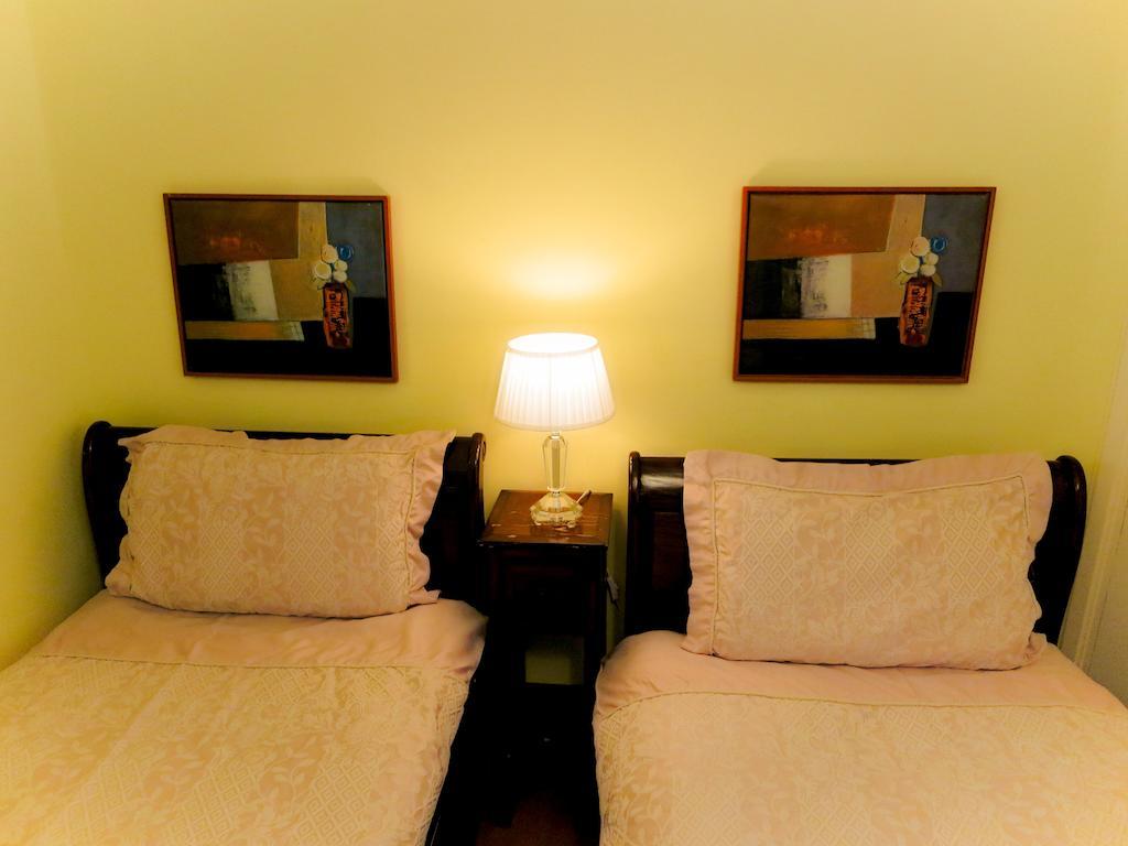 Bed and Breakfast Angel View Гілфорд Номер фото