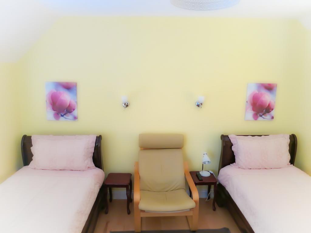 Bed and Breakfast Angel View Гілфорд Номер фото