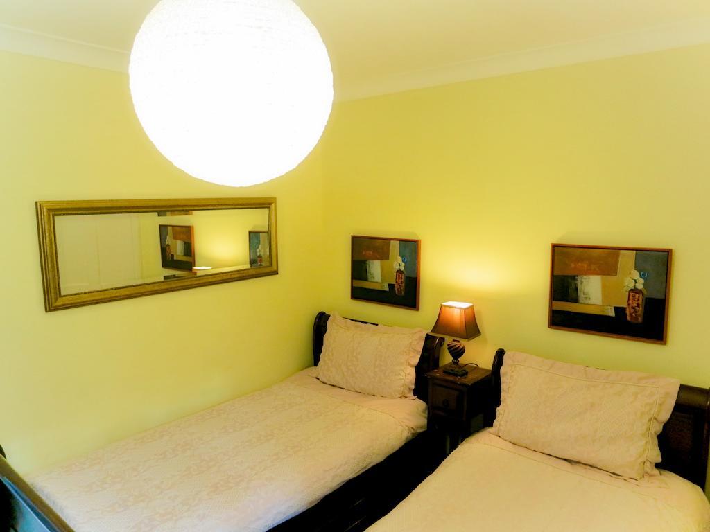 Bed and Breakfast Angel View Гілфорд Номер фото
